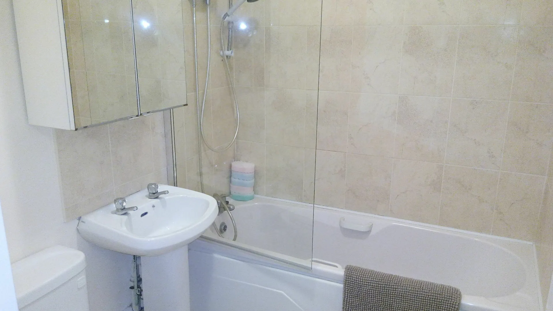 Middle Gardiner Street Apartment 더블린 아일랜드